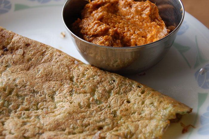 Pesarattu_and_Ginger_chutney