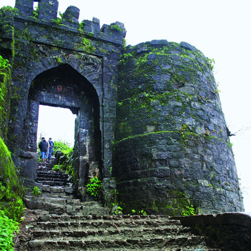 1sinhgadh fort