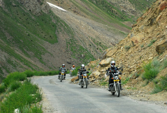 crossing-bikers-6th-point