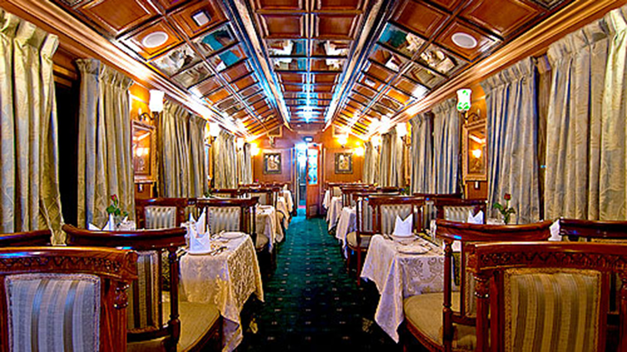 luxury train journeys across india
