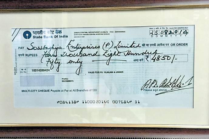 Dr APJ Abdul Kalam Never Accepted Free Gifts. This Framed Cheque Is A  Fitting Proof.