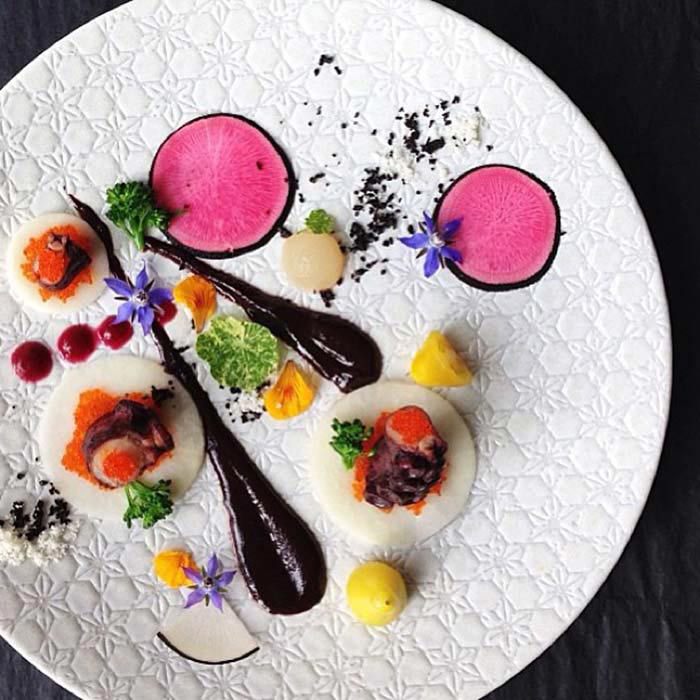 what is artistic food presentation
