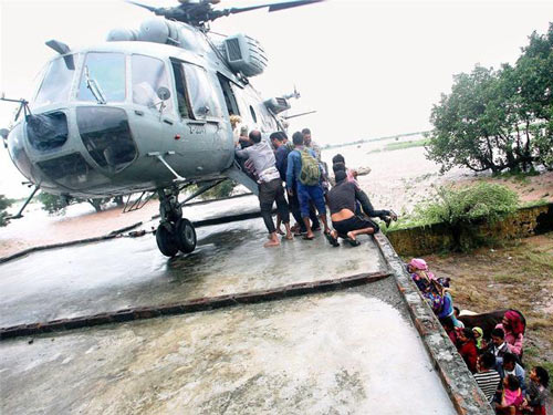 iaf-helicopter-during-rescue-operations