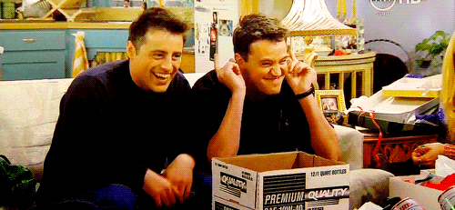 Joey-Chandler-Laugh-Point-On-Friends-Gif