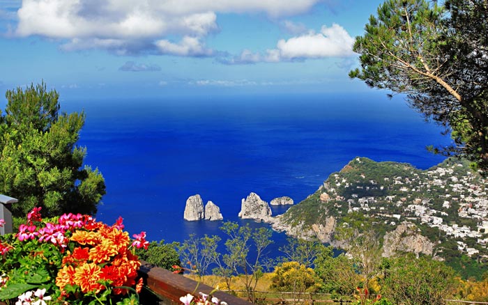 Isle Of Capri | Image source