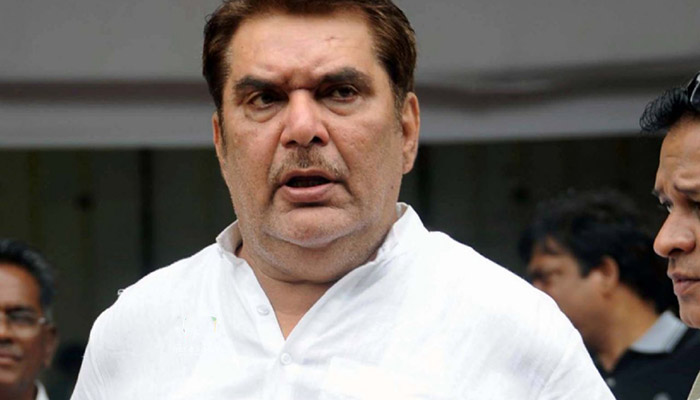 220406-raza-murad-at-the-funeral-of-cinematographer-and-director-ashok