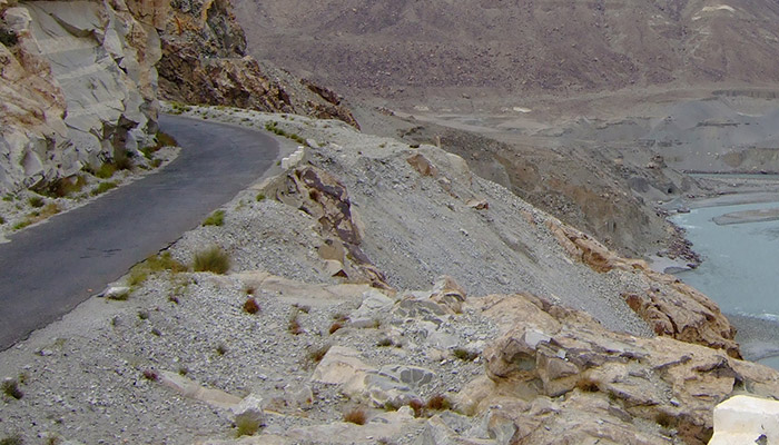 Karakoram_Highway_
