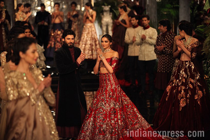 Deepika Padukone And Fawad Khan Sizzled On The Ramp For Manish Malhotra ...
