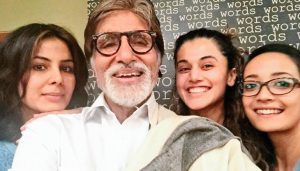 3-pink-together-with-bachchan