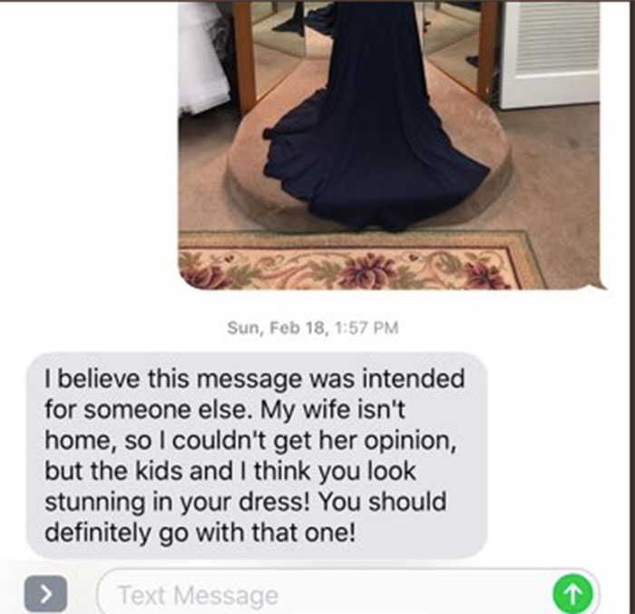 Girl's Accidental Text To Wrong Number Ends Up Helping With A Kid’s ...
